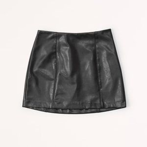 Abercrombie & Fitch Scarlett Vegan Leather Mini Skort - Medium